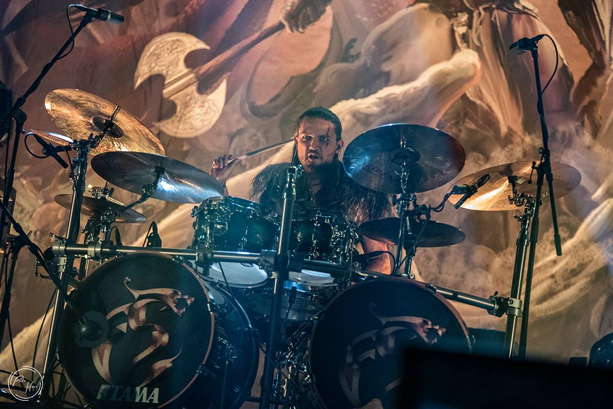 Poslední den festivalu Rock Castle. Vytrvalý déšť fanoušky metalu neodradil