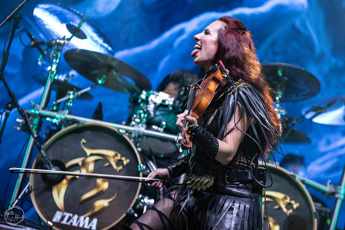 Poslední den festivalu Rock Castle. Vytrvalý déšť fanoušky metalu neodradil