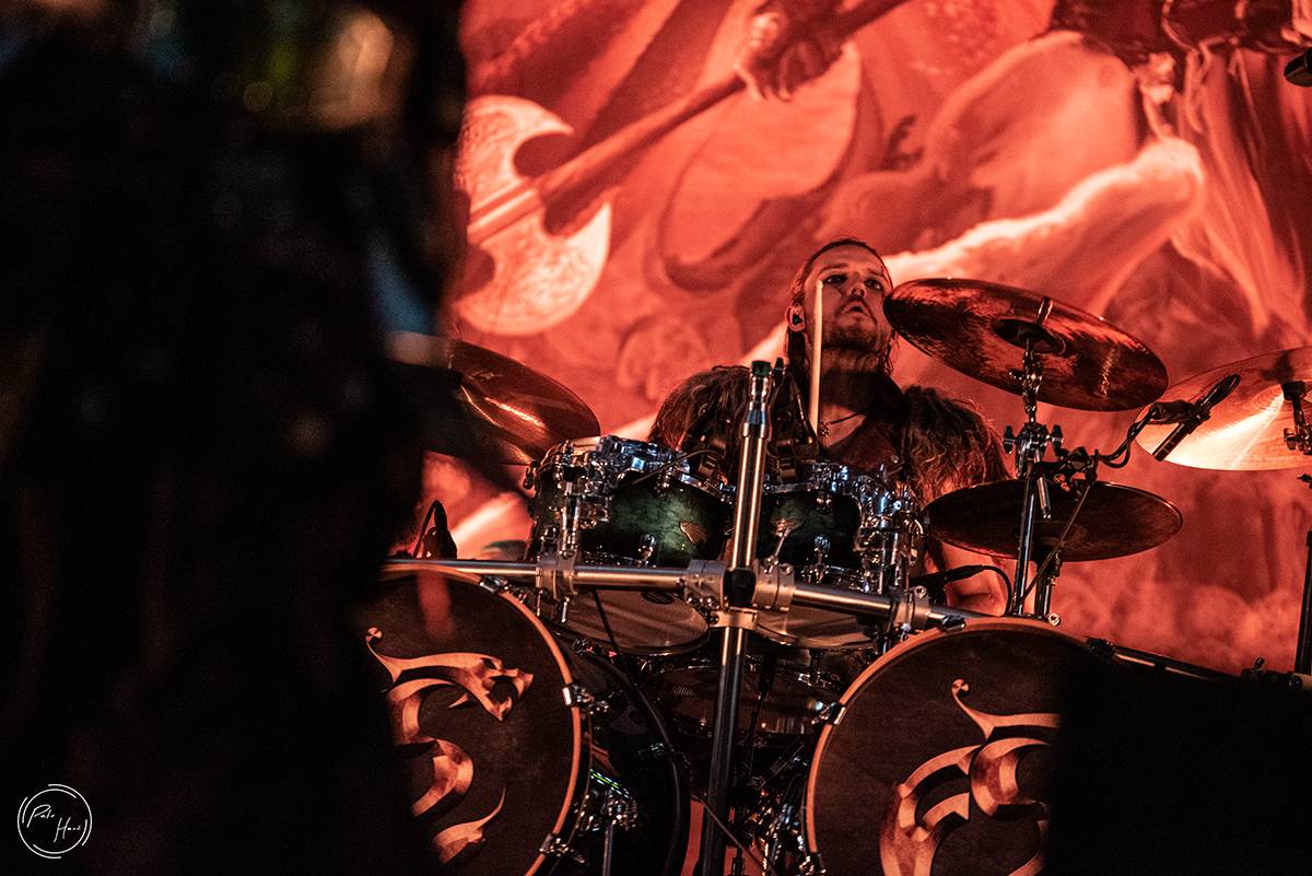 Poslední den festivalu Rock Castle. Vytrvalý déšť fanoušky metalu neodradil