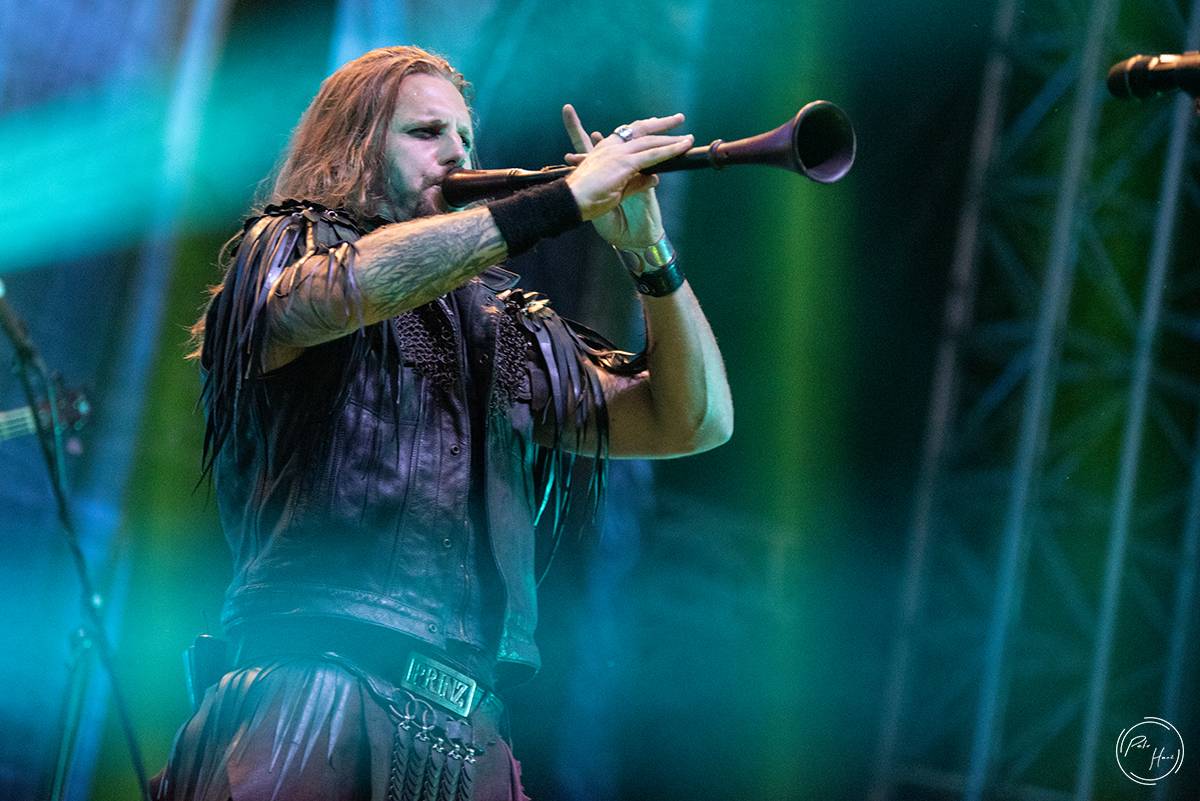 Poslední den festivalu Rock Castle. Vytrvalý déšť fanoušky metalu neodradil