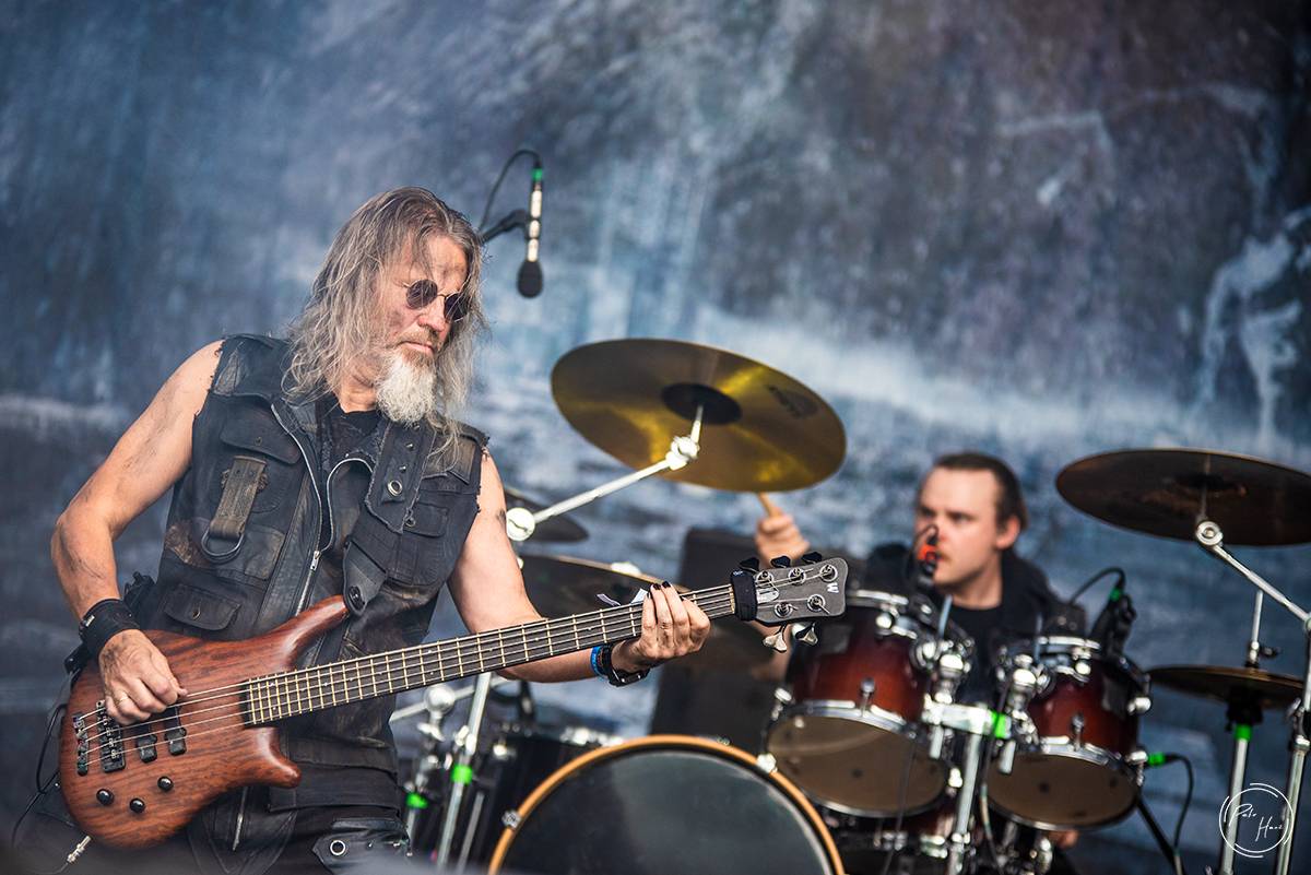 Poslední den festivalu Rock Castle. Vytrvalý déšť fanoušky metalu neodradil