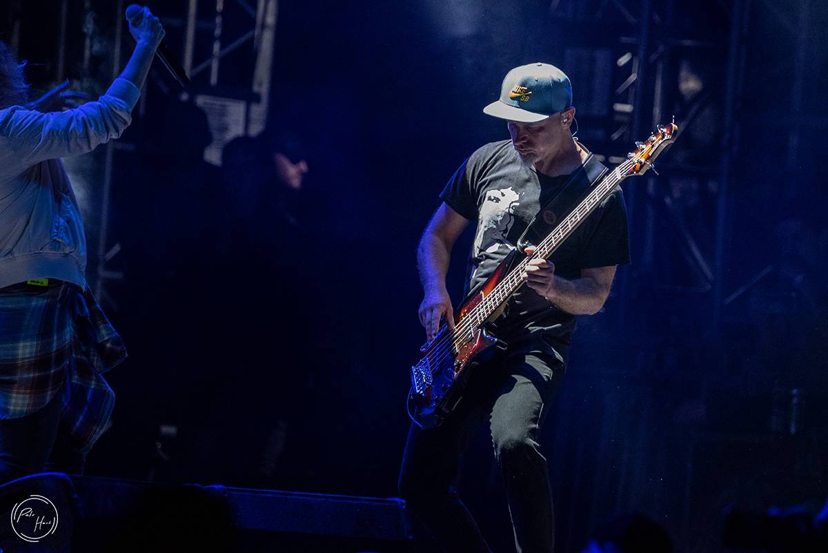 Poslední den festivalu Rock Castle. Vytrvalý déšť fanoušky metalu neodradil