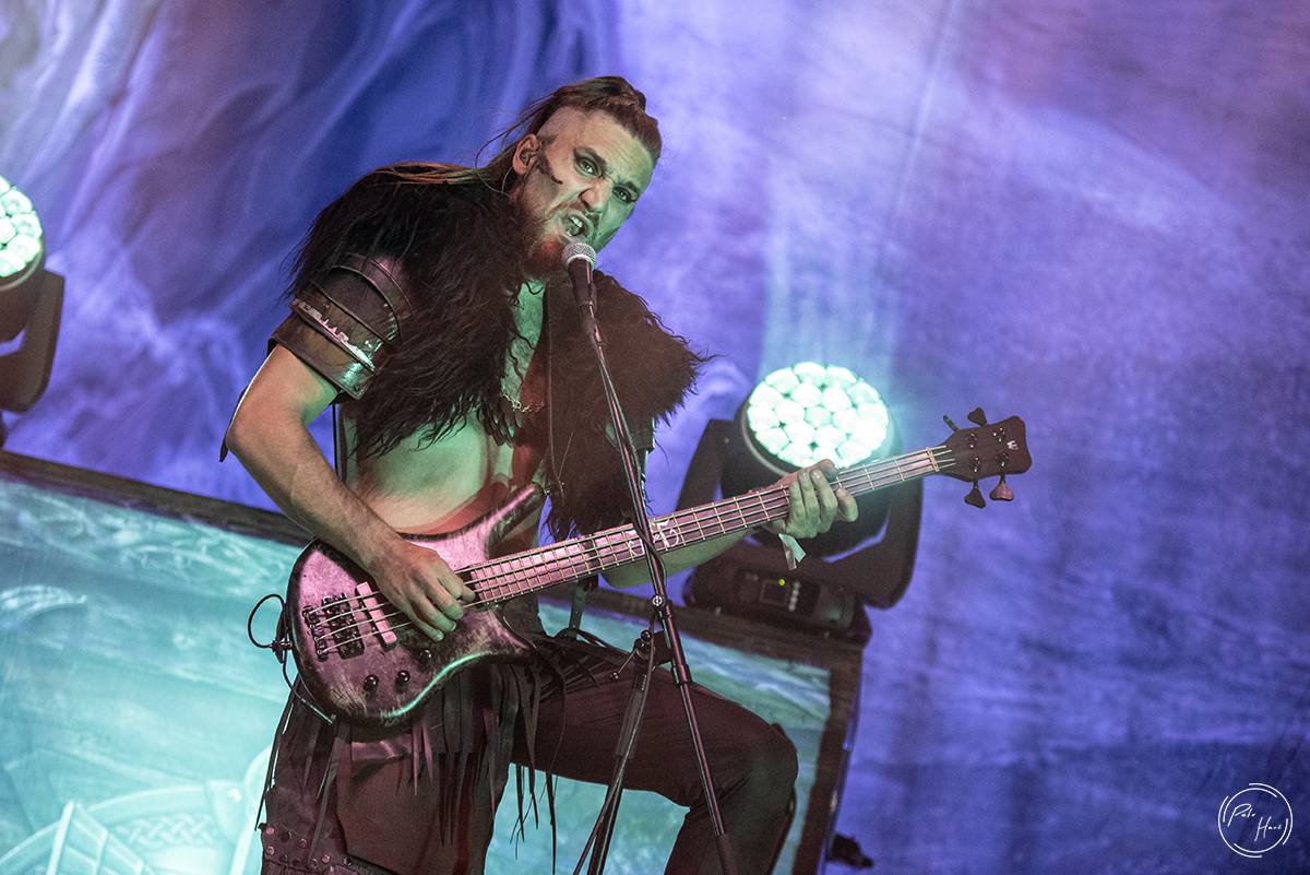 Poslední den festivalu Rock Castle. Vytrvalý déšť fanoušky metalu neodradil