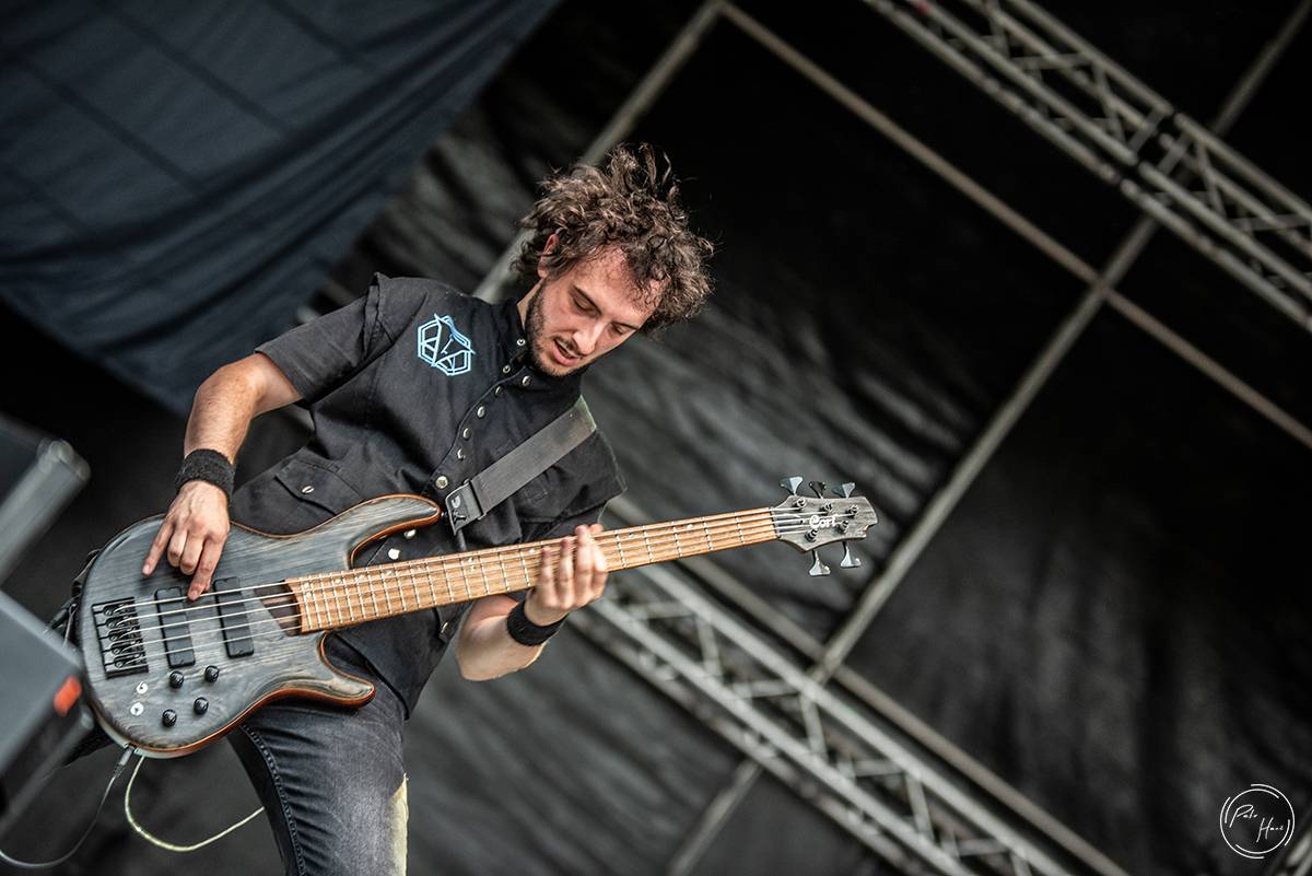 Poslední den festivalu Rock Castle. Vytrvalý déšť fanoušky metalu neodradil