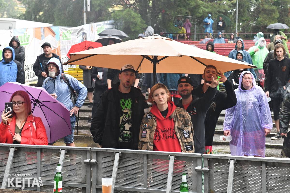 Déšt nedéšť, párty na Valníku trvala až do ranních hodin