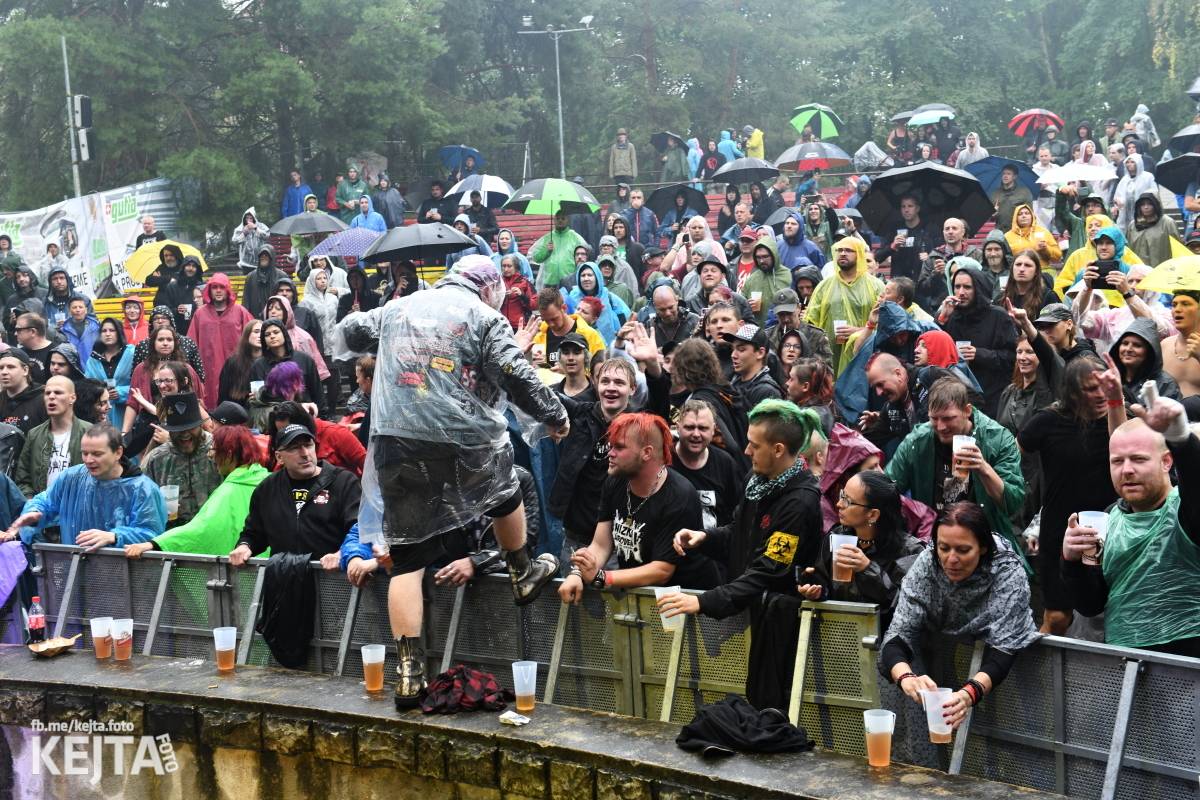 Déšt nedéšť, párty na Valníku trvala až do ranních hodin