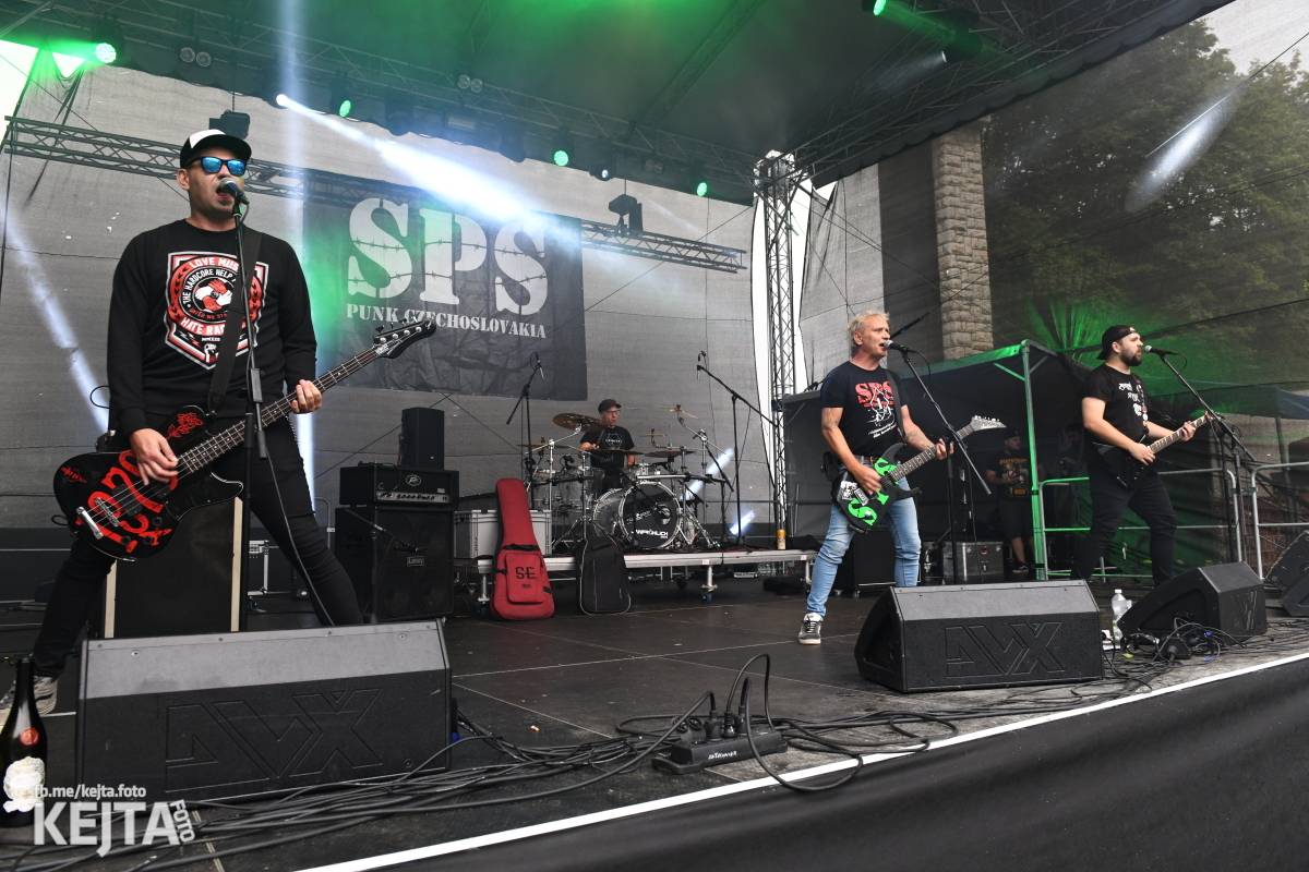 Déšt nedéšť, párty na Valníku trvala až do ranních hodin