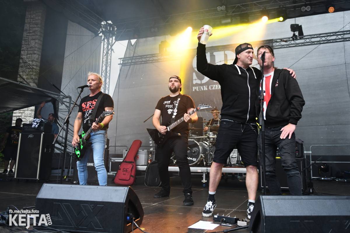 Déšt nedéšť, párty na Valníku trvala až do ranních hodin