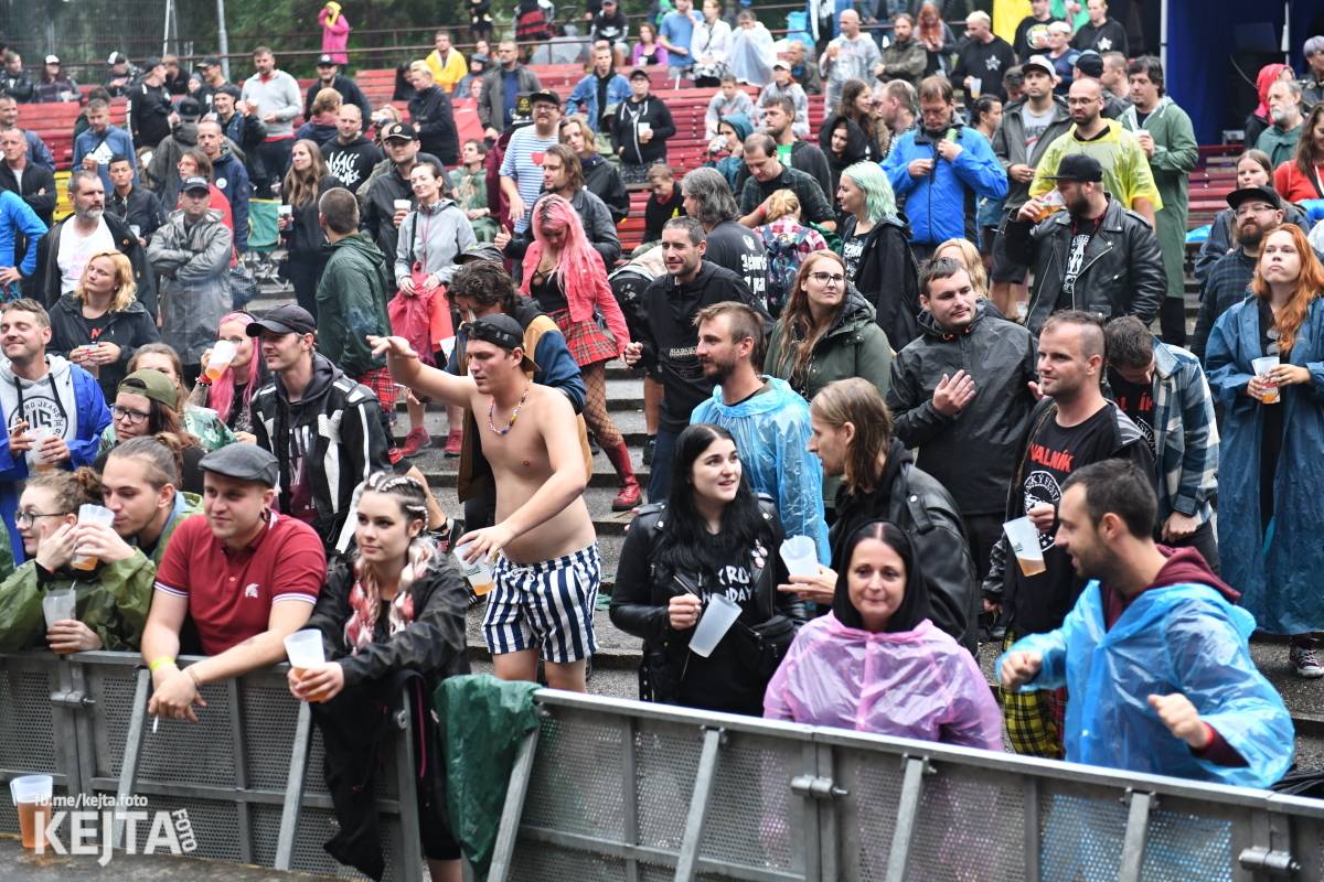 Déšt nedéšť, párty na Valníku trvala až do ranních hodin