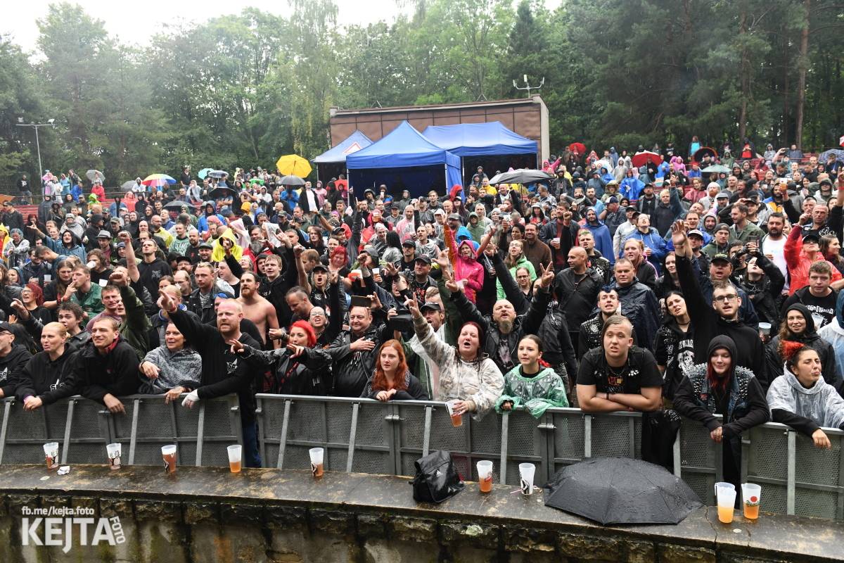 Déšt nedéšť, párty na Valníku trvala až do ranních hodin