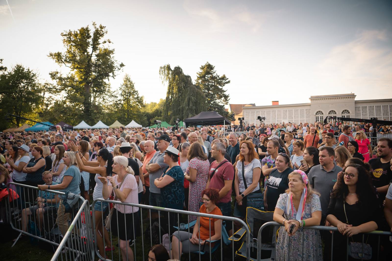 Čechomor zahrál v Telči, pozval si Kandráčovce, Martinu Pártlovou, Voxela i Tomáše Štefku
