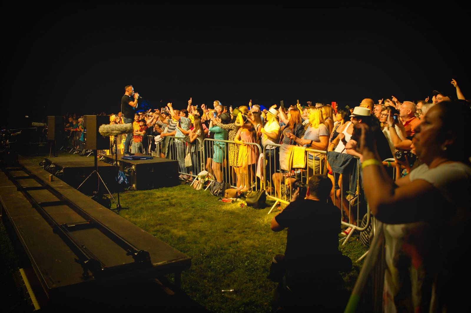 Čechomor zahrál v Telči, pozval si Kandráčovce, Martinu Pártlovou, Voxela i Tomáše Štefku