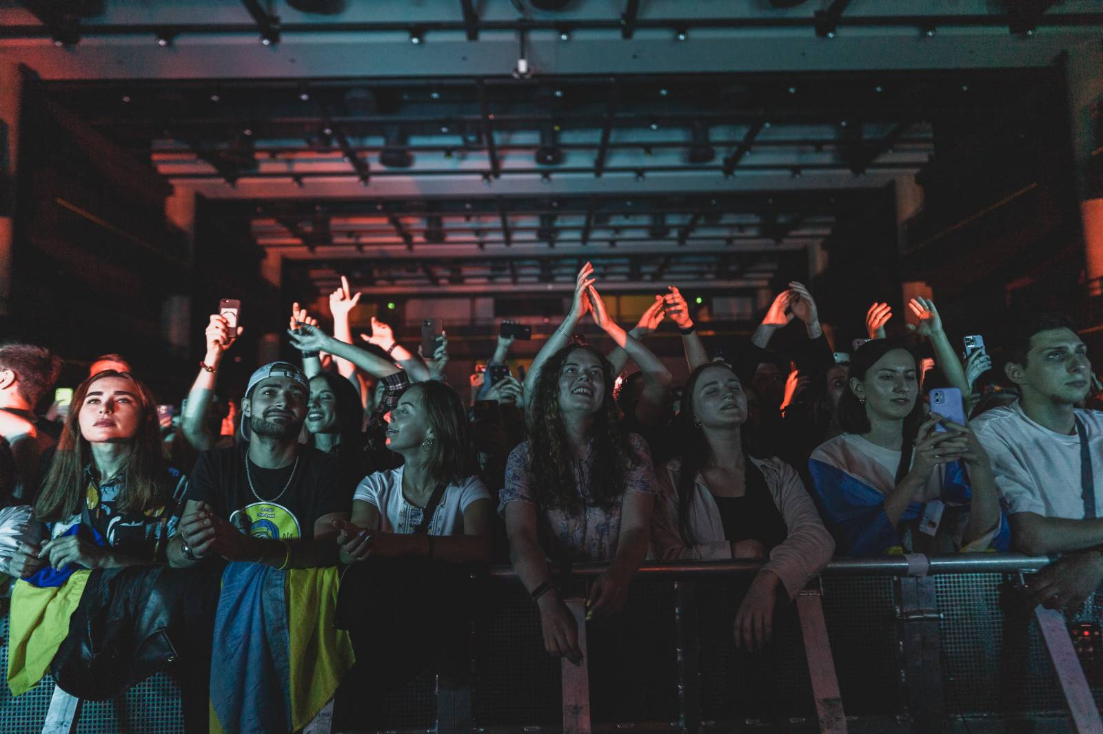 Boombox si odskočili z války. Členové kapely se setkali po půl roce, v Praze hráli pro Ukrajinu