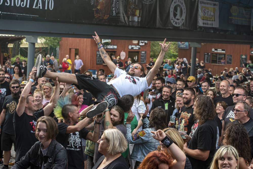 Tři sestry, Mňága a Žďorp či Vypsaná fiXa se na Výravě loučili s prázdninami