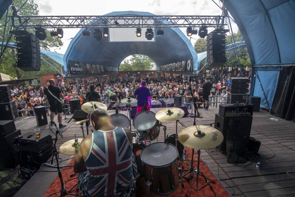 Tři sestry, Mňága a Žďorp či Vypsaná fiXa se na Výravě loučili s prázdninami