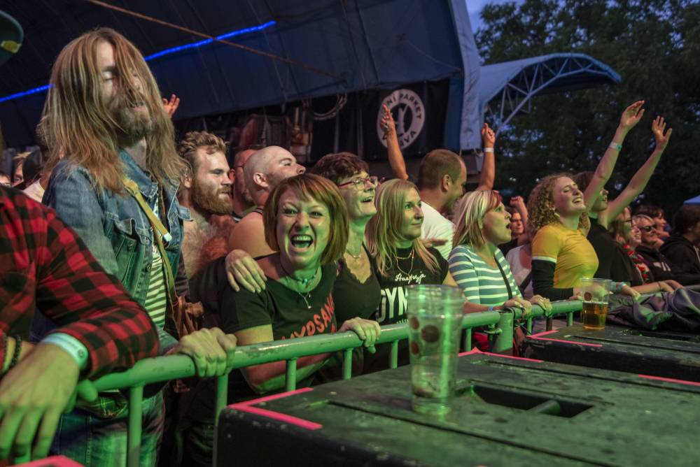 Tři sestry, Mňága a Žďorp či Vypsaná fiXa se na Výravě loučili s prázdninami