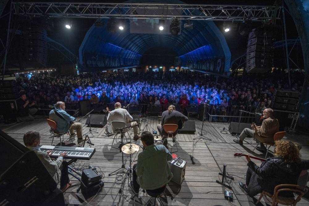 Tři sestry, Mňága a Žďorp či Vypsaná fiXa se na Výravě loučili s prázdninami