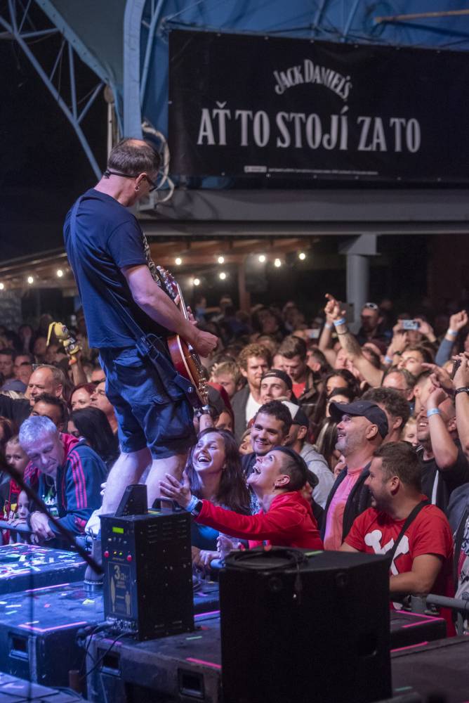 Tři sestry, Mňága a Žďorp či Vypsaná fiXa se na Výravě loučili s prázdninami