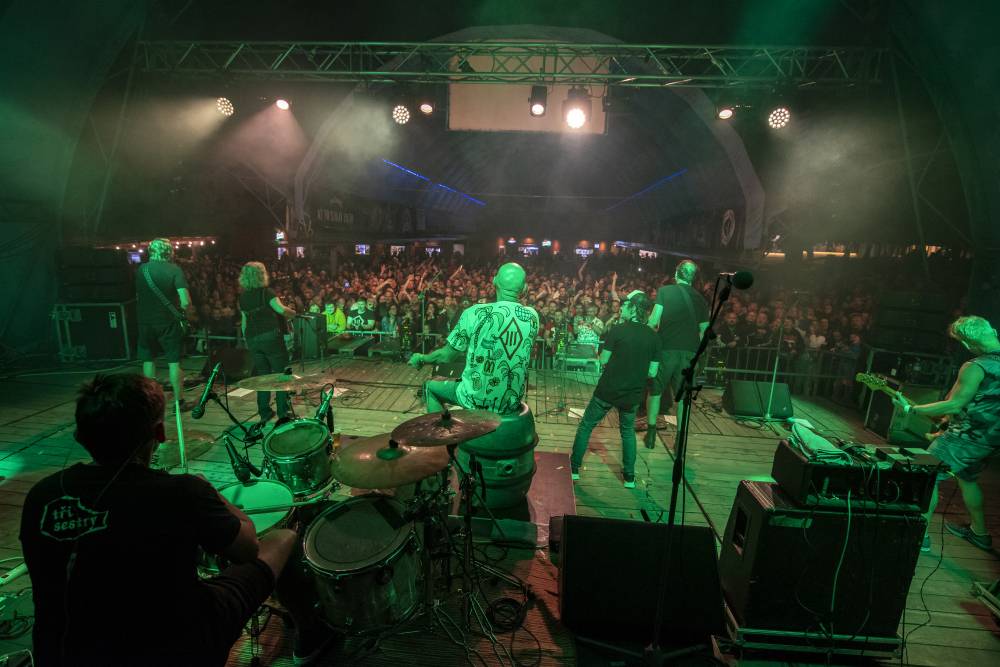 Tři sestry, Mňága a Žďorp či Vypsaná fiXa se na Výravě loučili s prázdninami