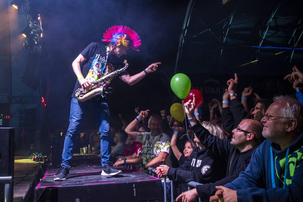 Tři sestry, Mňága a Žďorp či Vypsaná fiXa se na Výravě loučili s prázdninami