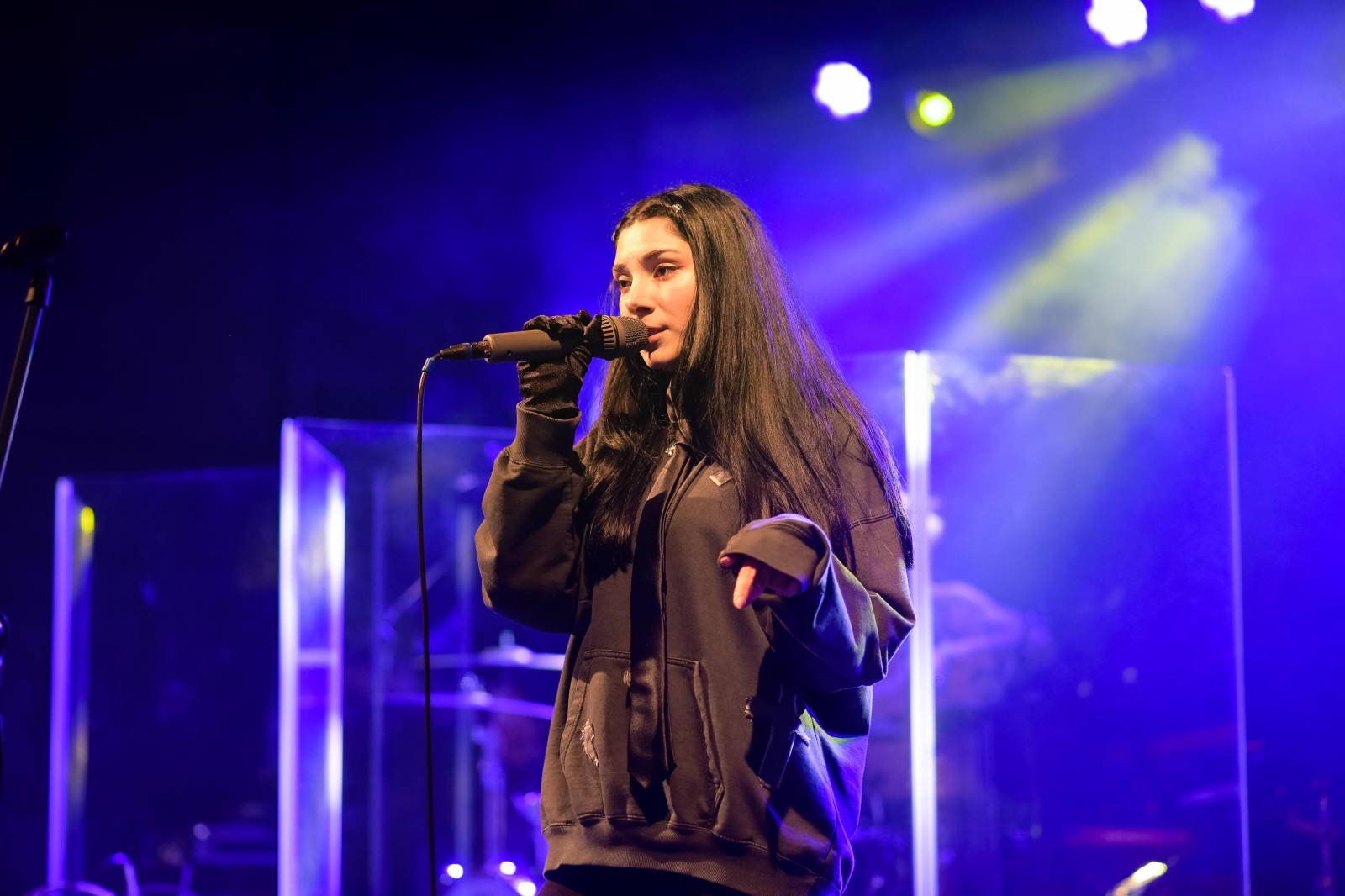 Universal představil své interprety, na tradičním showcase zahráli Sebastian, Lenny i Annabelle