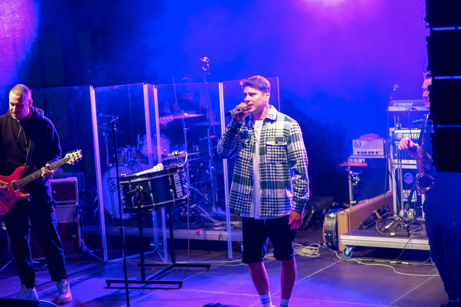 Universal představil své interprety, na tradičním showcase zahráli Sebastian, Lenny i Annabelle