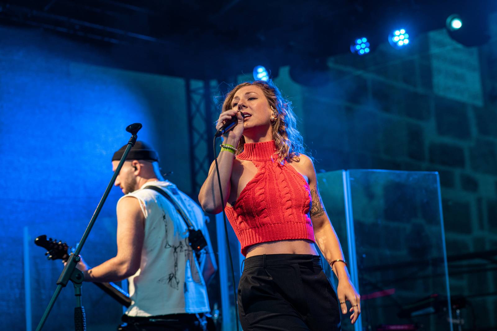 Universal představil své interprety, na tradičním showcase zahráli Sebastian, Lenny i Annabelle