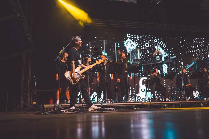 Glorchestra v Ostravě zakončila turné, vystoupili Tata Bojs, Vladimir 518 i Katarzia