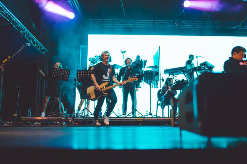 Glorchestra v Ostravě zakončila turné, vystoupili Tata Bojs, Vladimir 518 i Katarzia