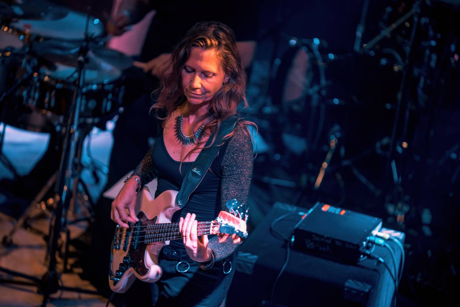 Kosheen si v Praze připomněli dvacáté výročí hitového alba Resist