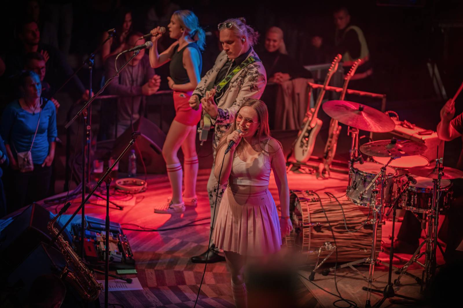 Kosheen si v Praze připomněli dvacáté výročí hitového alba Resist