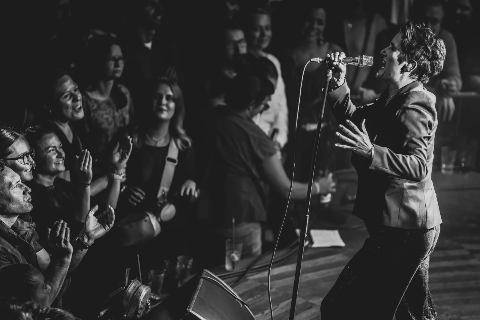 Kosheen si v Praze připomněli dvacáté výročí hitového alba Resist