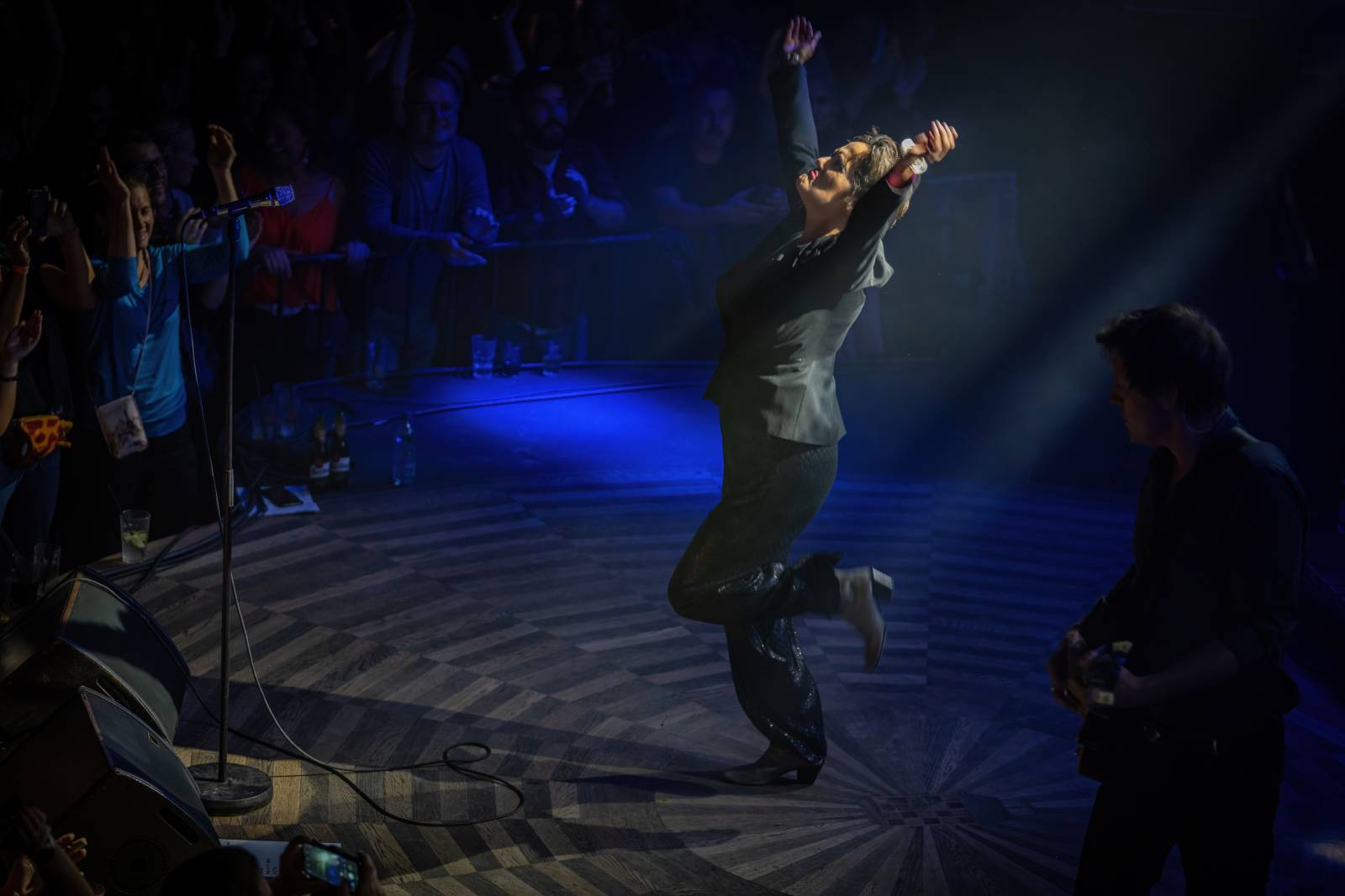 Kosheen si v Praze připomněli dvacáté výročí hitového alba Resist