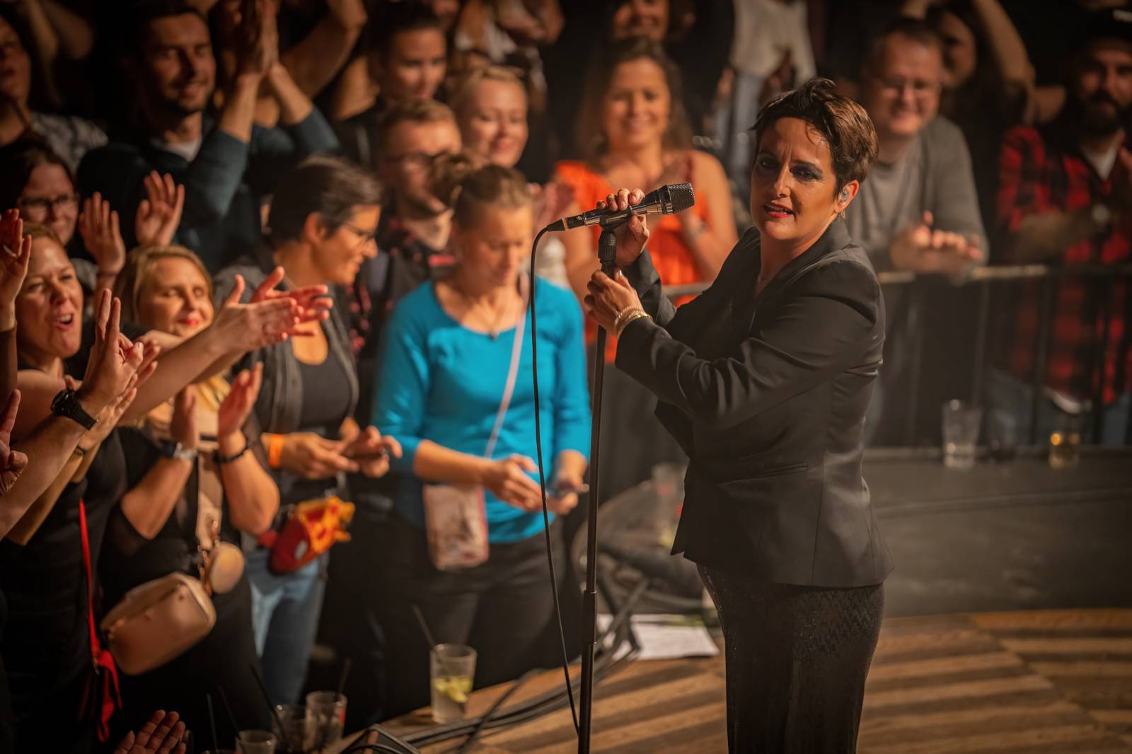 Kosheen si v Praze připomněli dvacáté výročí hitového alba Resist