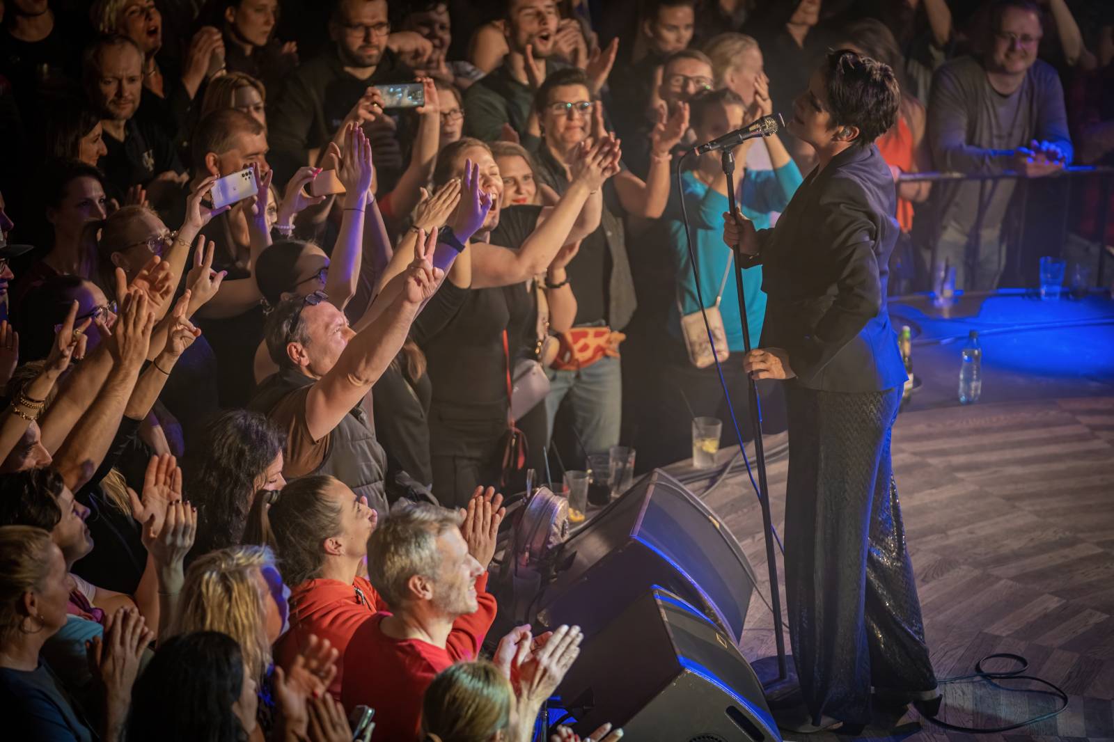 Kosheen si v Praze připomněli dvacáté výročí hitového alba Resist