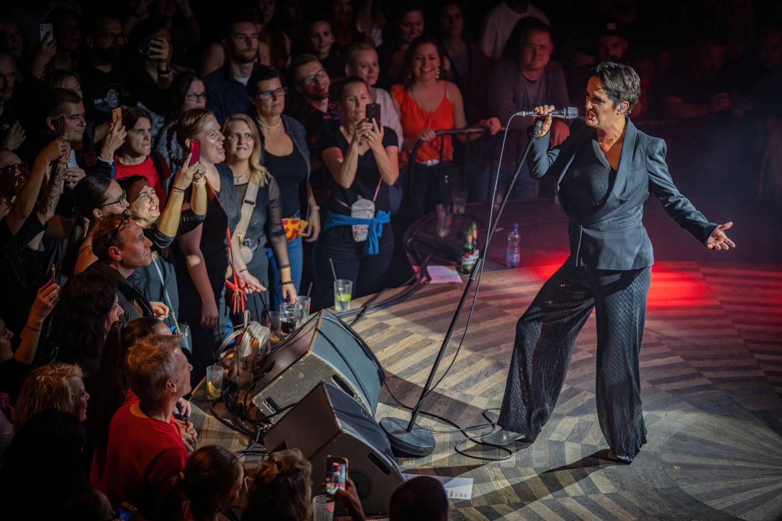 Kosheen si v Praze připomněli dvacáté výročí hitového alba Resist