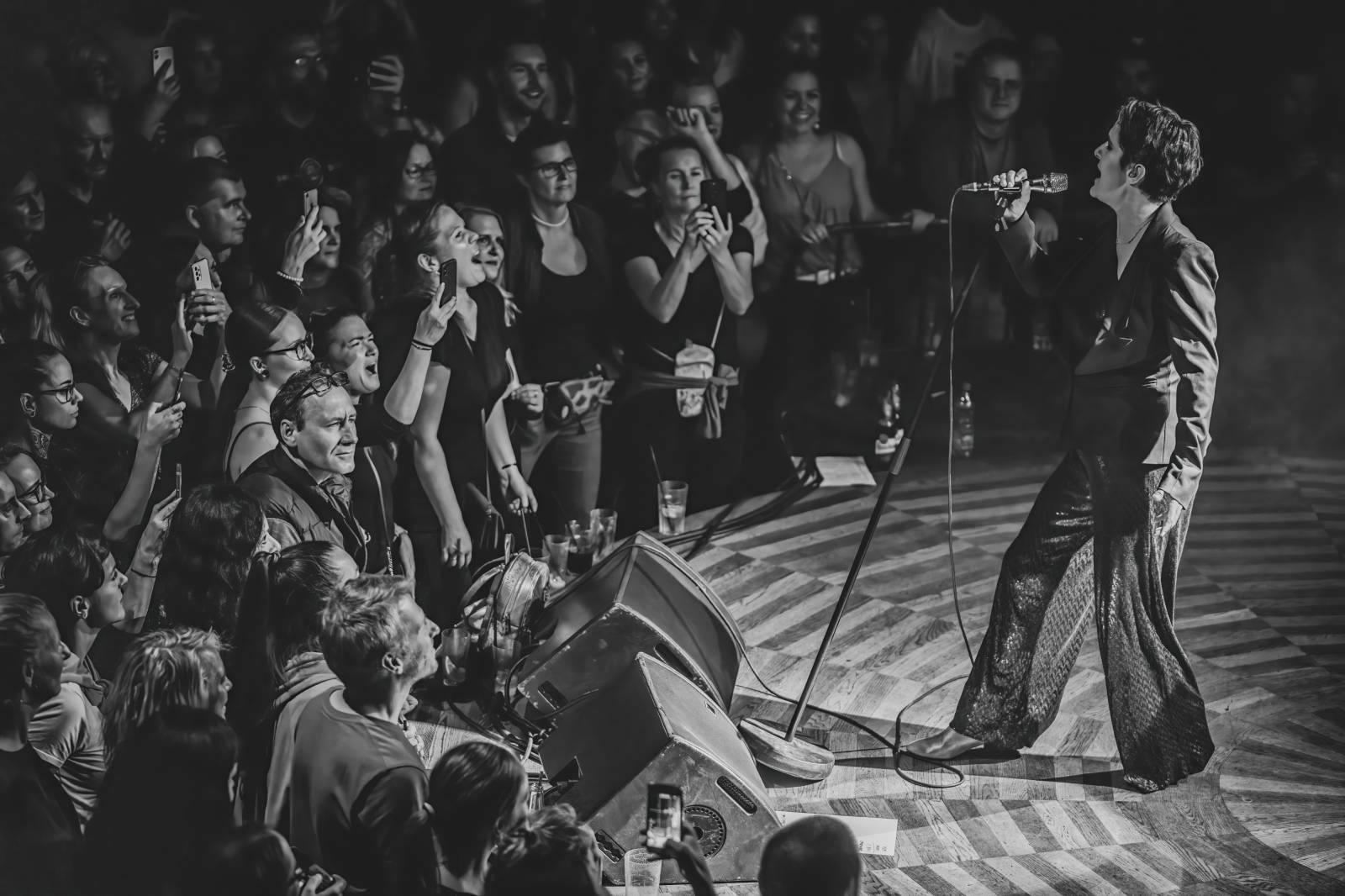 Kosheen si v Praze připomněli dvacáté výročí hitového alba Resist