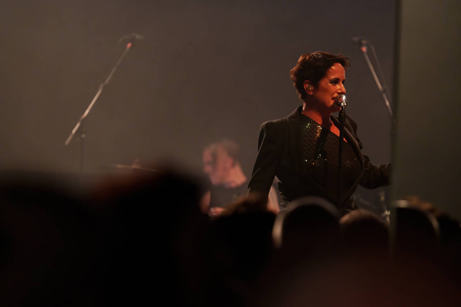 Kosheen si v Praze připomněli dvacáté výročí hitového alba Resist