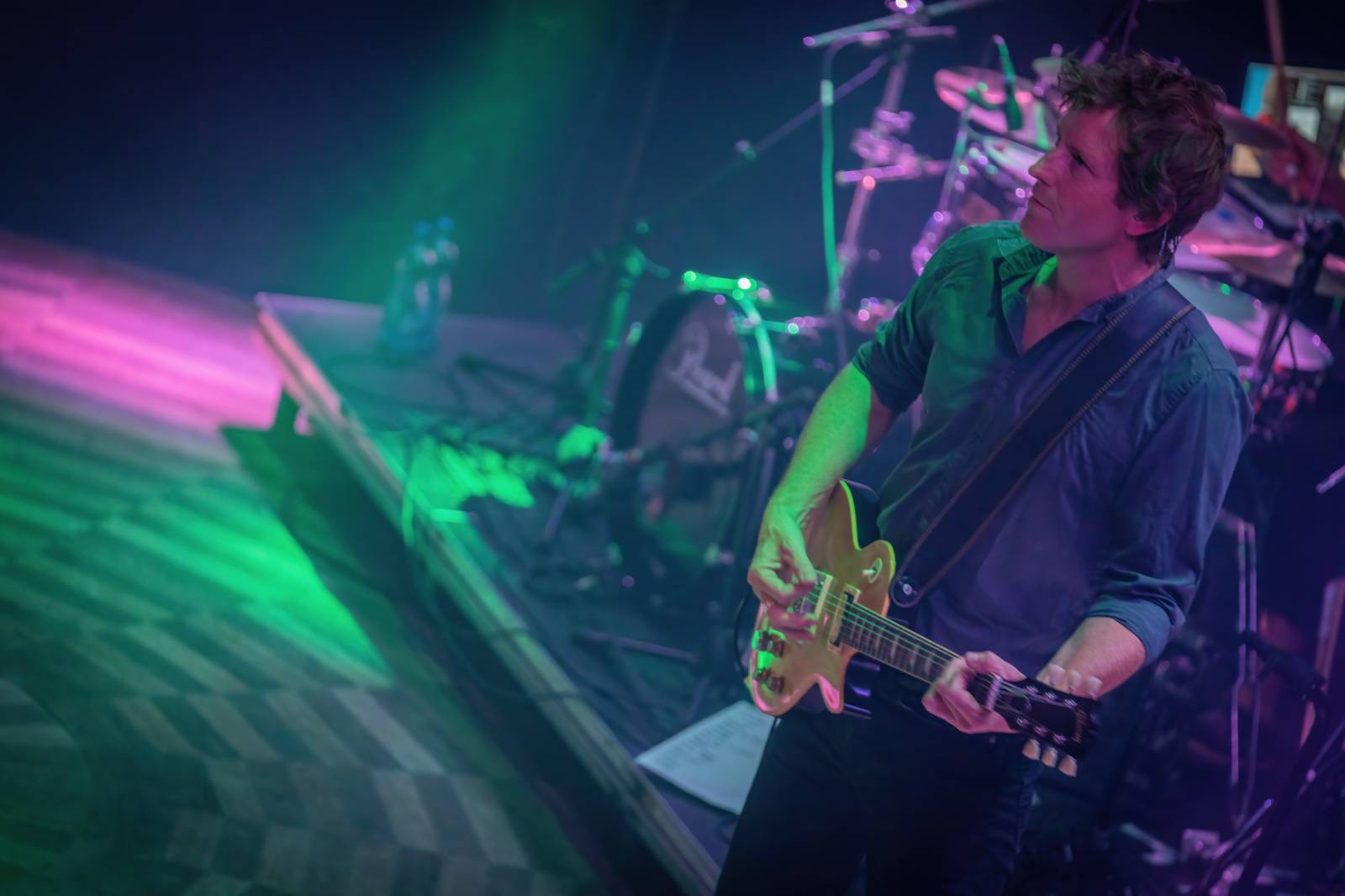 Kosheen si v Praze připomněli dvacáté výročí hitového alba Resist