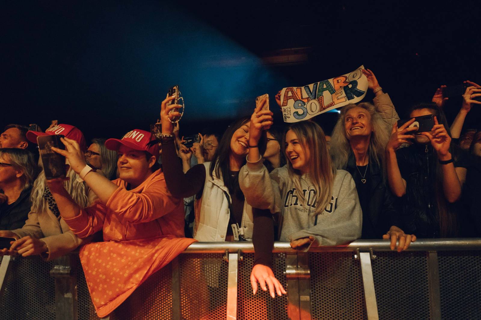 Alvaro Soler přivezl do Prahy kus Španělska, předskakoval mu bratr Greg Taro