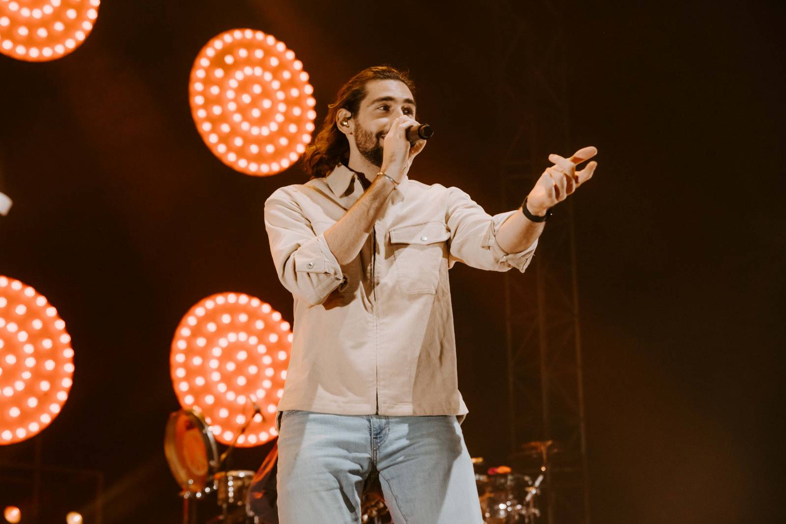 Alvaro Soler přivezl do Prahy kus Španělska, předskakoval mu bratr Greg Taro
