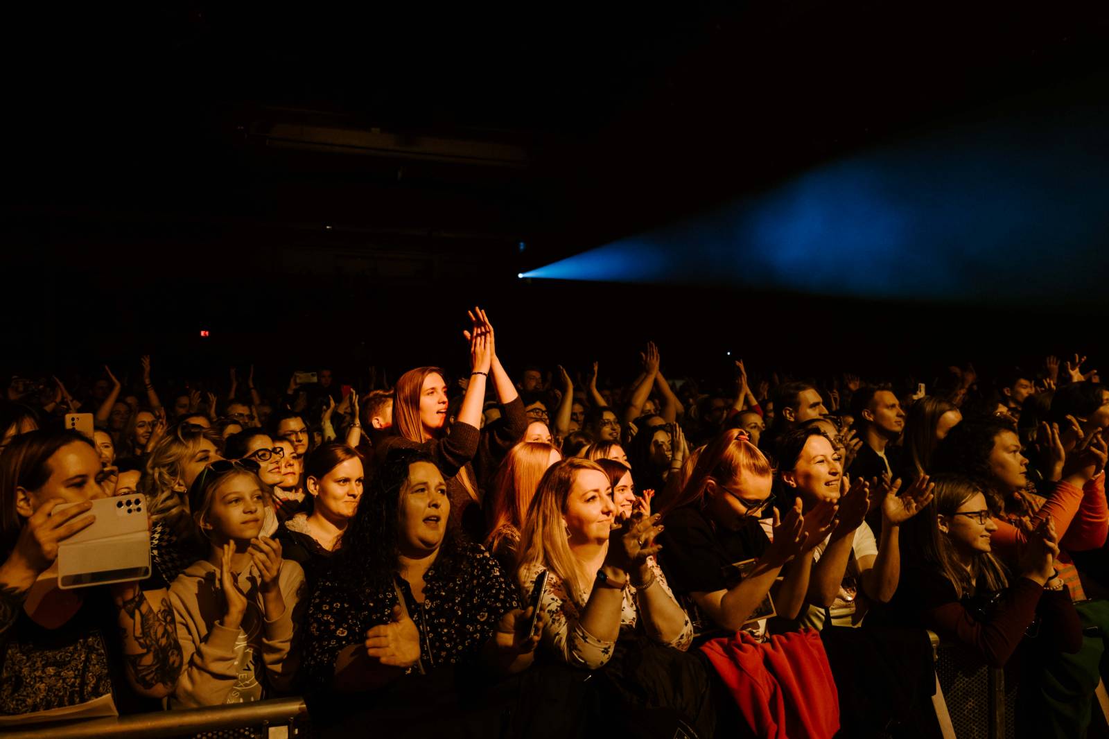Alvaro Soler přivezl do Prahy kus Španělska, předskakoval mu bratr Greg Taro