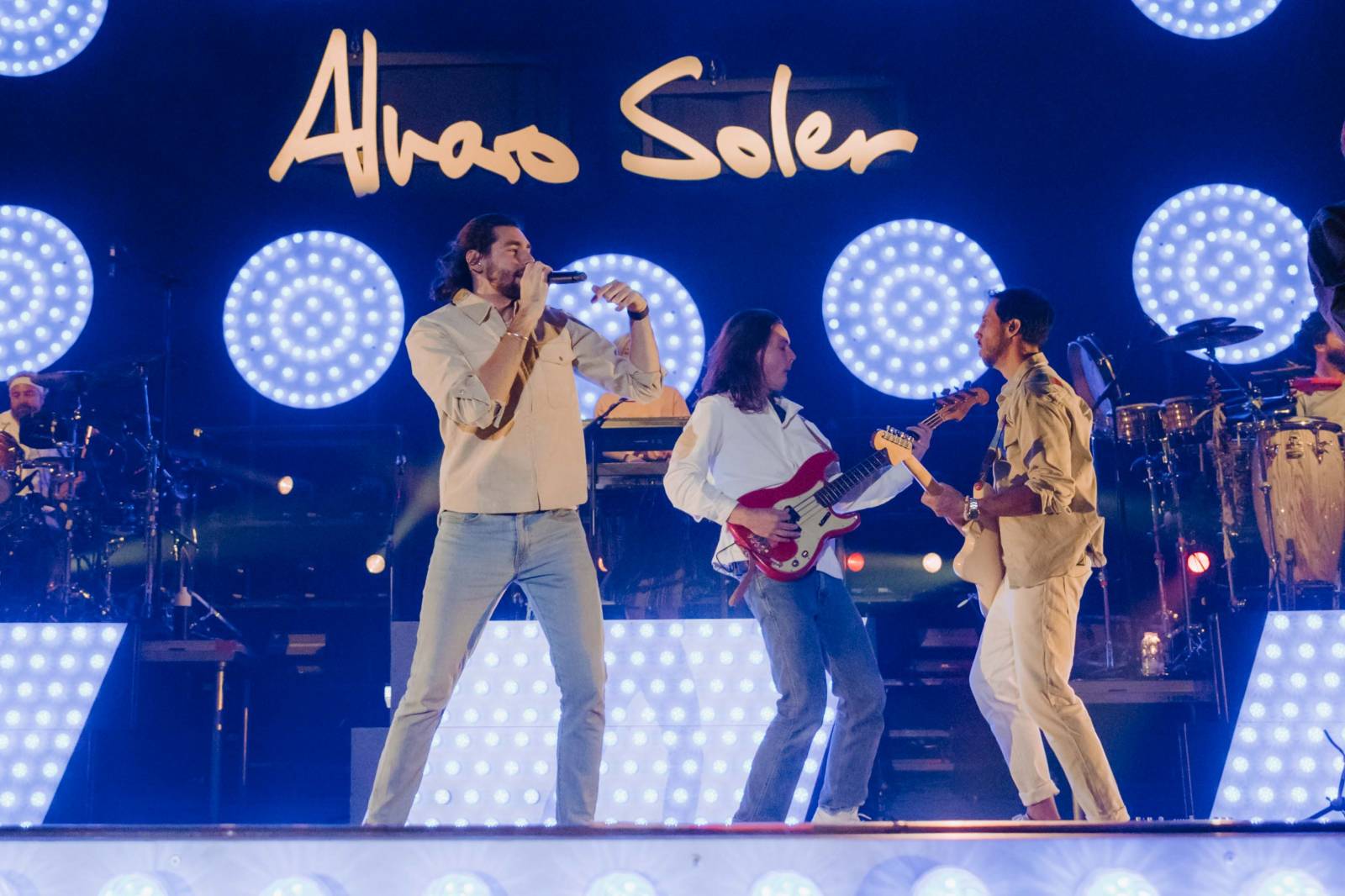 Alvaro Soler přivezl do Prahy kus Španělska, předskakoval mu bratr Greg Taro