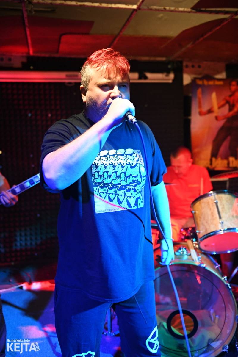 Punkoví V.T. Marvin zahráli na podporu klubu Balada