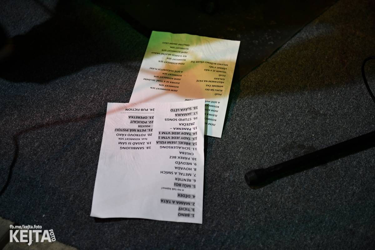 Punkoví V.T. Marvin zahráli na podporu klubu Balada