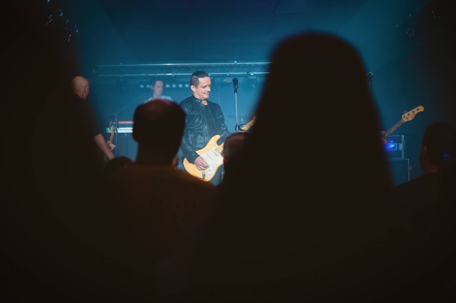 Chinaski v Třebíči poprvé pokřtili novinku Frihet