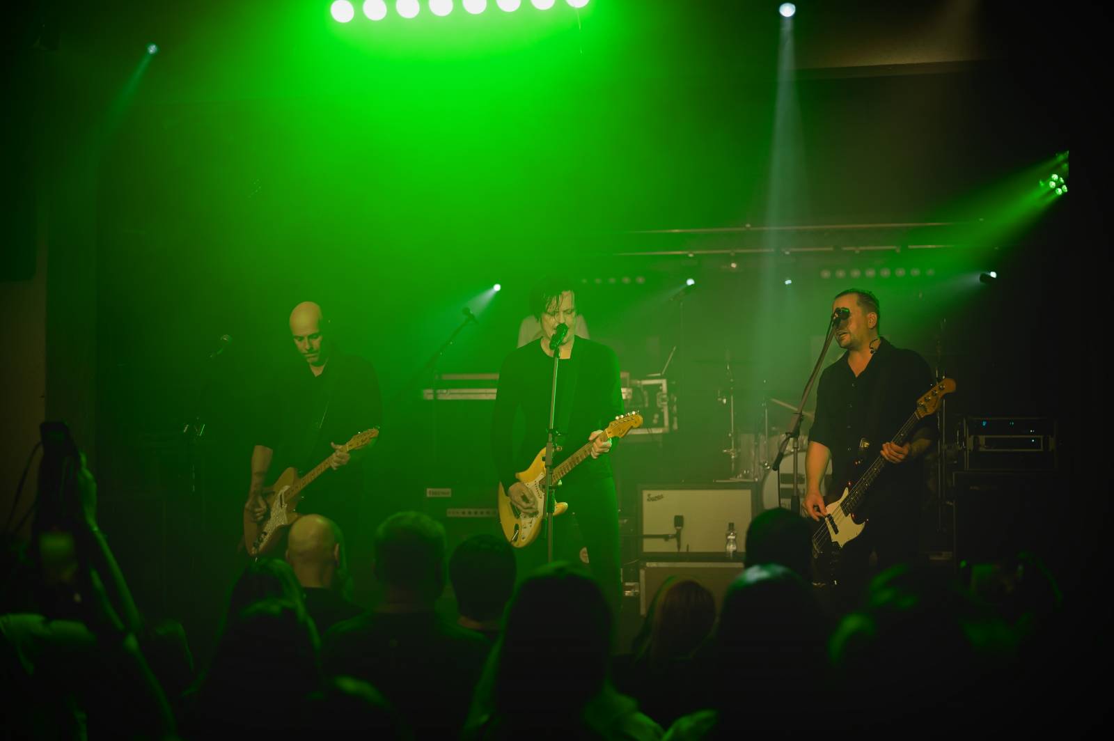 Chinaski v Třebíči poprvé pokřtili novinku Frihet