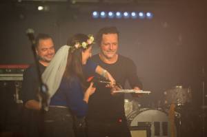 Chinaski v Třebíči poprvé pokřtili novinku Frihet