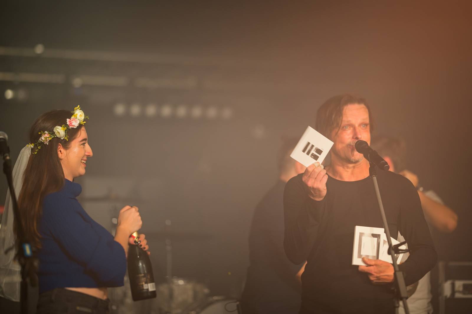 Chinaski v Třebíči poprvé pokřtili novinku Frihet