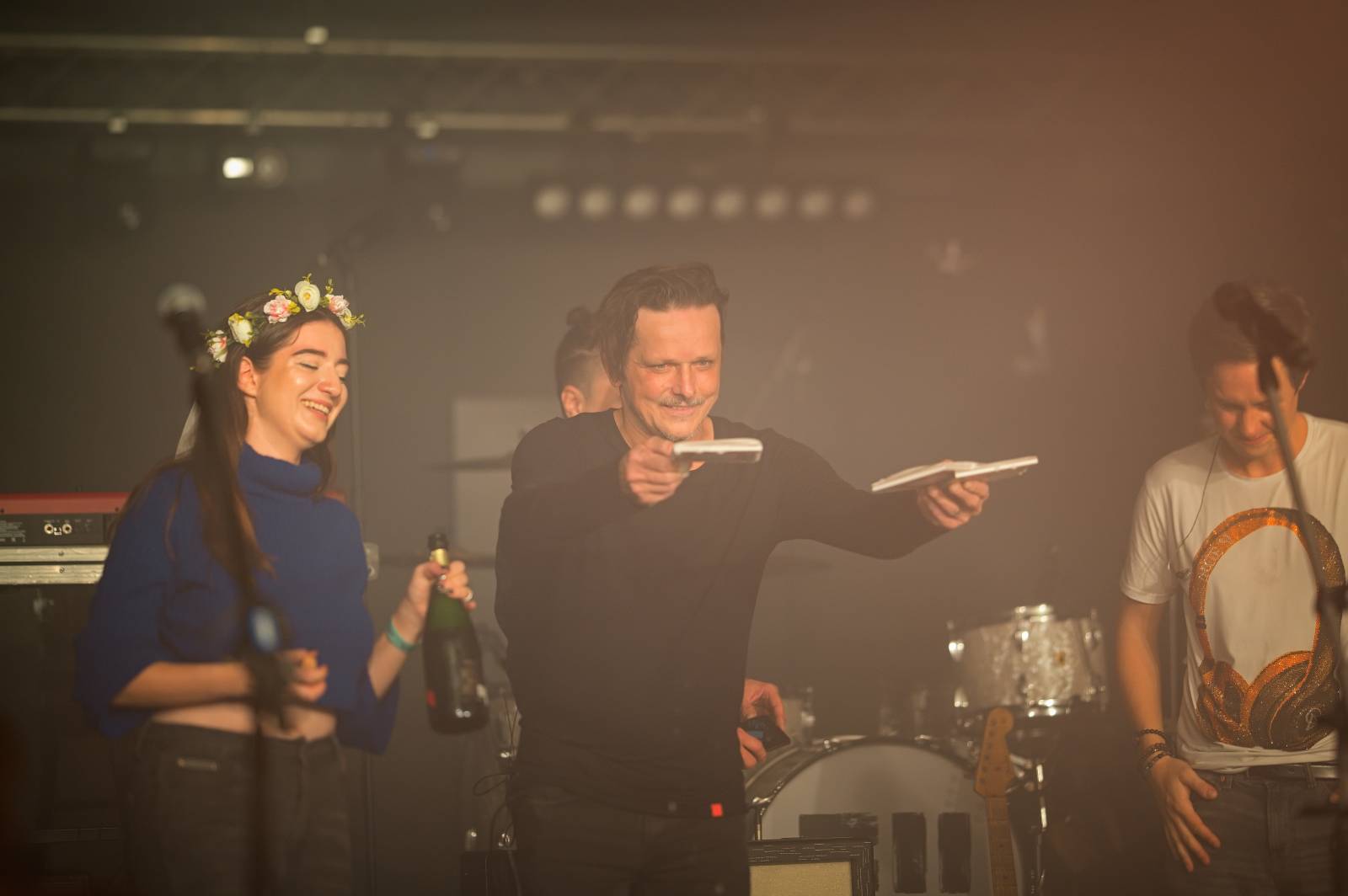 Chinaski v Třebíči poprvé pokřtili novinku Frihet